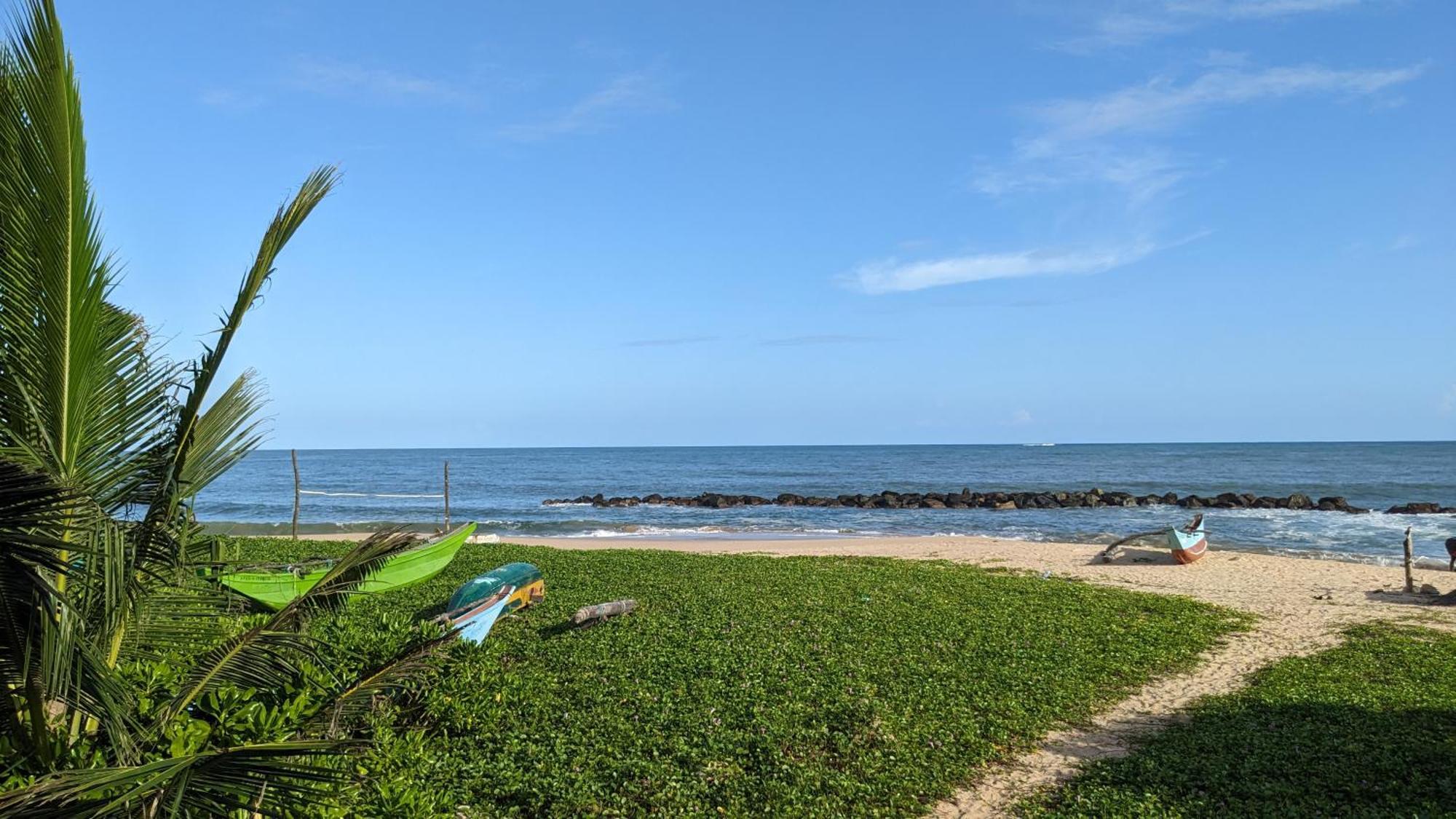 Canoe Beach Resort Tangalle Exterior foto