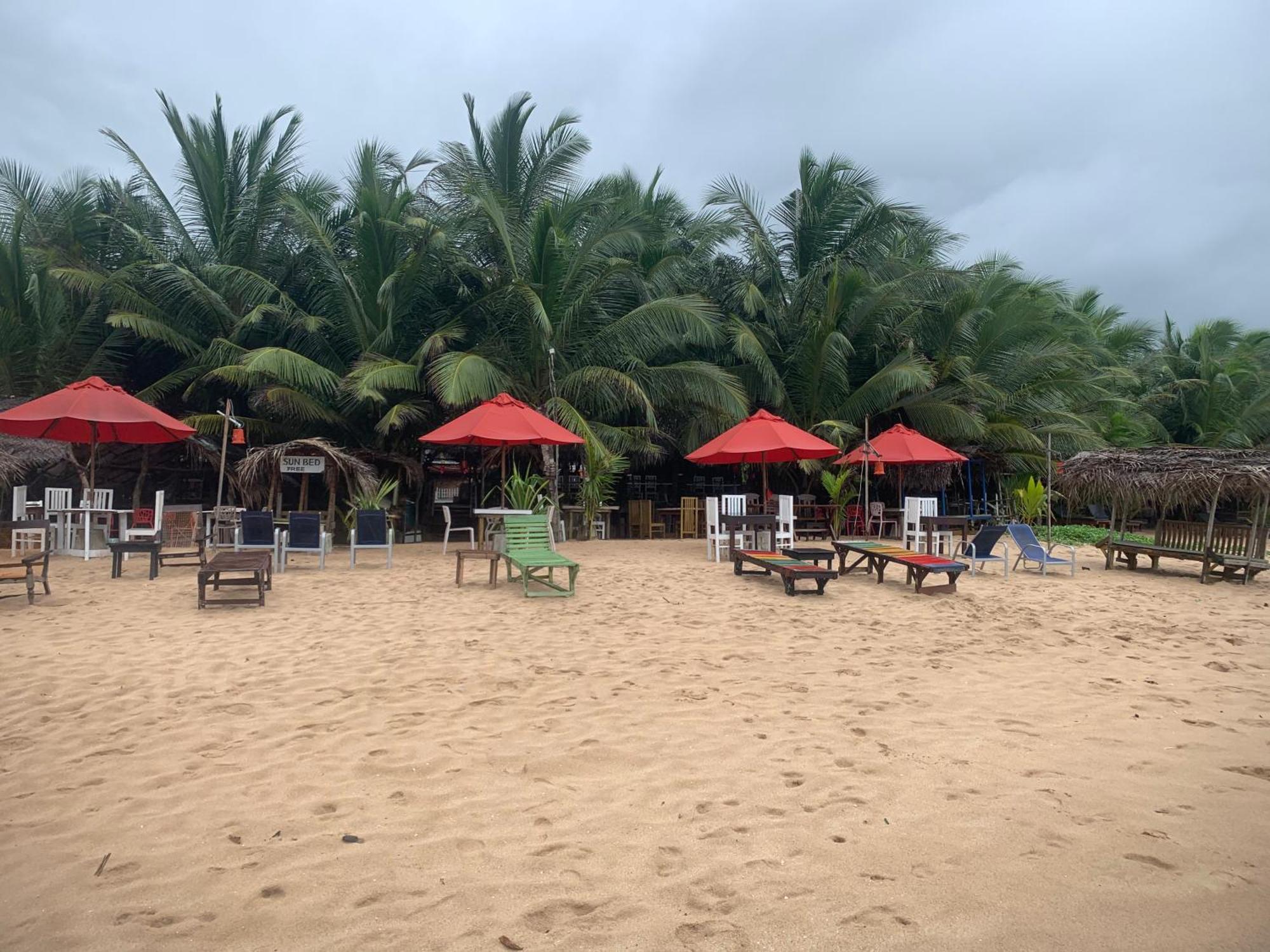 Canoe Beach Resort Tangalle Exterior foto